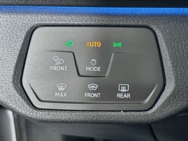 Used 2022 Volkswagen ID.4 Pro S w/ Gradient Package AWD/4WD image 10