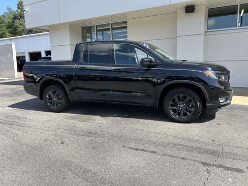 Certified 2023 Honda Ridgeline Sport image 2