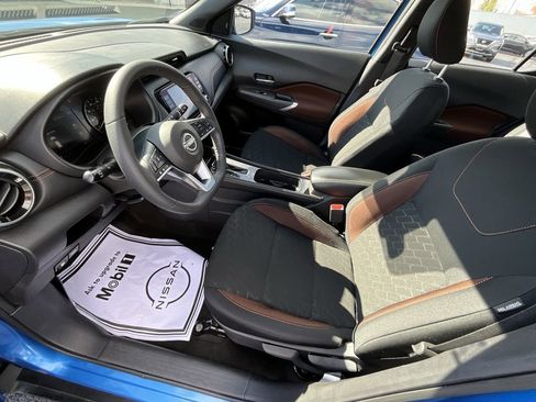 Used 2023 Nissan Kicks SR image 33