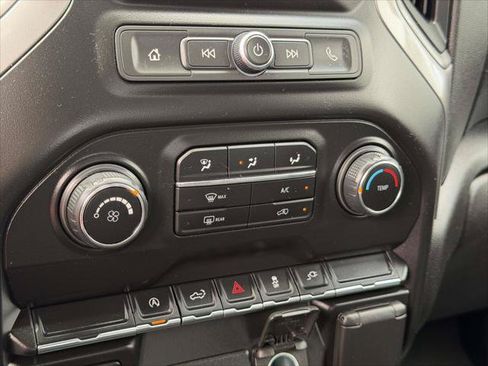 Used 2021 Chevrolet Silverado 1500 Custom w/ Safety Confidence Package AWD/4WD image 31