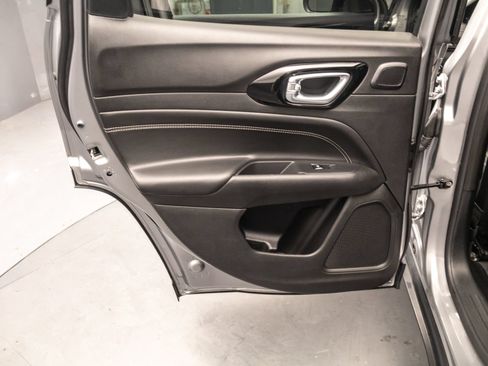 Used 2023 Jeep Compass Latitude w/ Sun and Sound Group AWD/4WD image 30