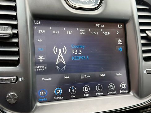 Used 2022 Chrysler 300 S image 15