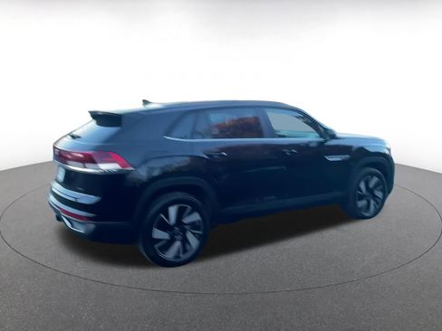 Used 2025 Volkswagen Atlas Cross Sport SE image 15