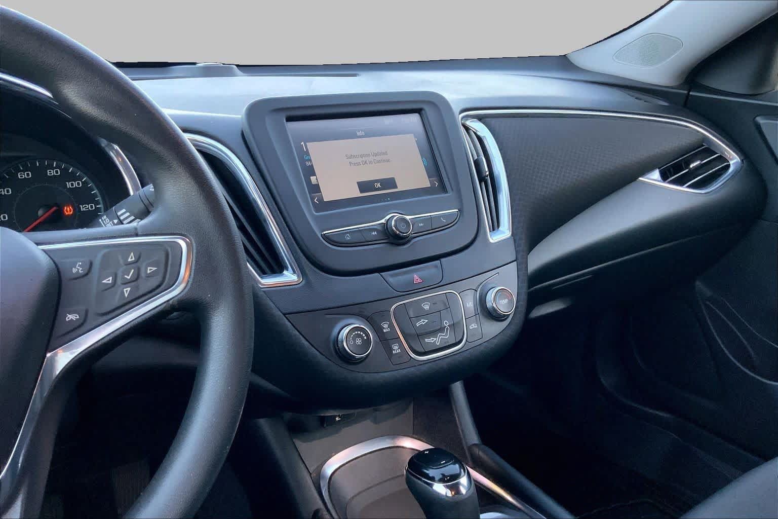 Used 2018 Chevrolet Malibu LT FWD image 6