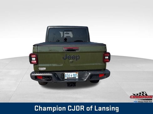 Used 2022 Jeep Gladiator Sport image 8