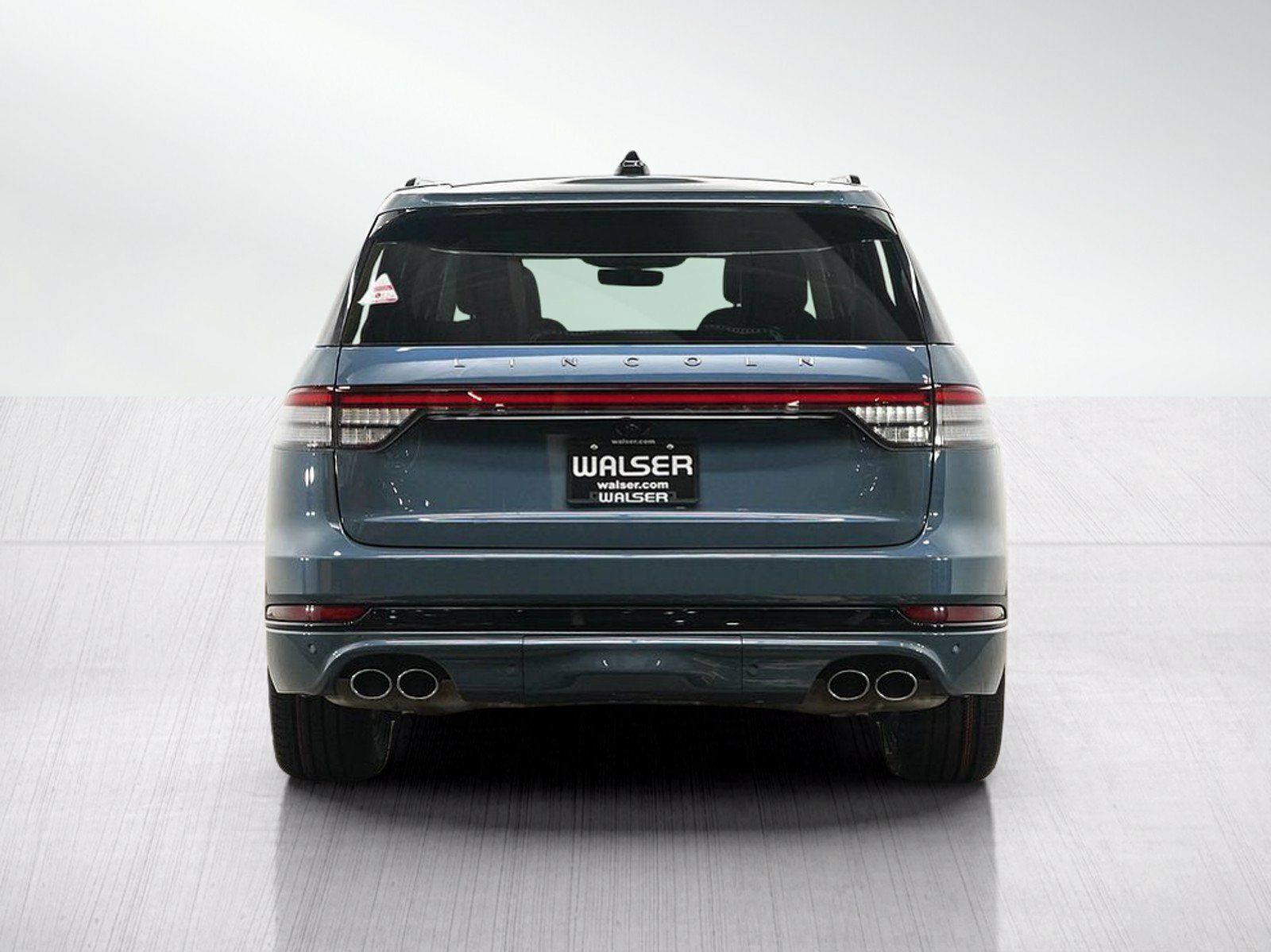 Used 2025 Lincoln Aviator AWD w/ Jet Appearance Package image 5