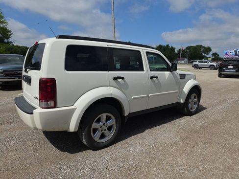 Used 2008 Dodge Nitro SXT w/ Sun & Wheels Group AWD/4WD image 5
