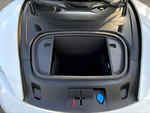 Certified 2023 Porsche Taycan image 15