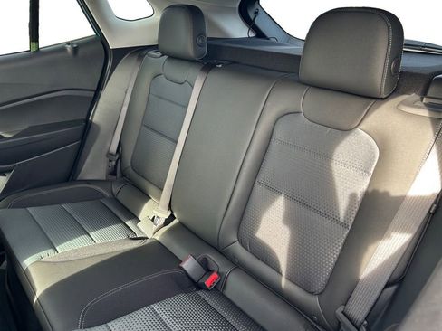 New 2026 Chevrolet Trax LT w/ Driver Confidence Package FWD image 16