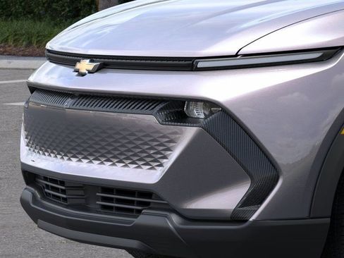 New 2026 Chevrolet Equinox EV LT image 13