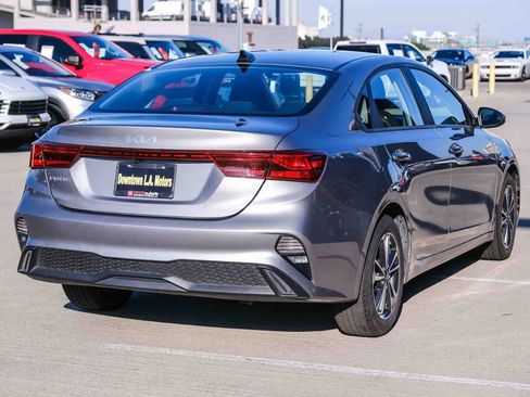 Used 2024 Kia Forte LXS FWD image 4