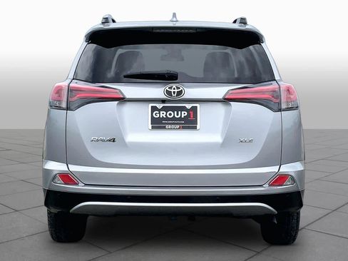 Used 2018 Toyota RAV4 XLE image 5