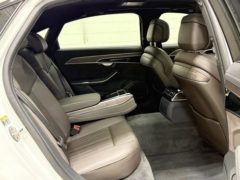 Used 2025 Audi A8 L 3.0T w/ Executive Package image 37