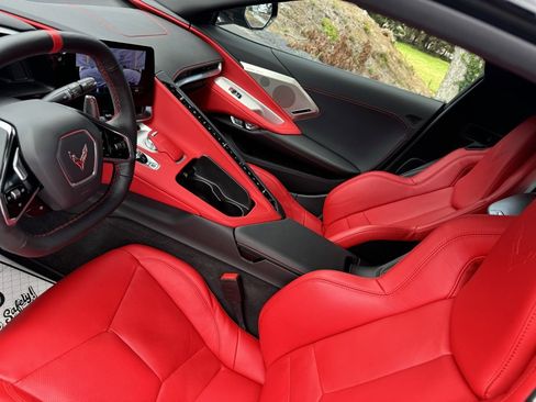 Used 2023 Chevrolet Corvette Stingray Preferred Cpe w/ Z51 Performance Package image 19