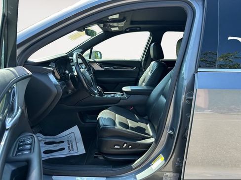 Used 2020 Cadillac XT6 Premium Luxury FWD image 9