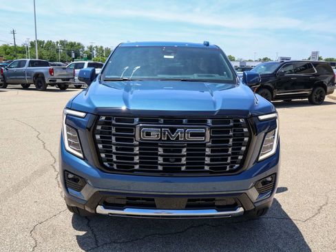 New 2026 GMC Yukon Denali Ultimate w/ LPO, Floor Liner Package AWD/4WD image 36