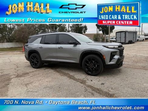 Used 2025 Chevrolet Traverse RS w/ LPO, Floor Liner Package image 16