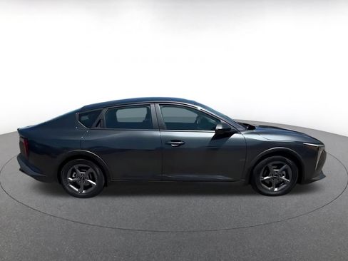Used 2025 Kia K4 FWD image 13
