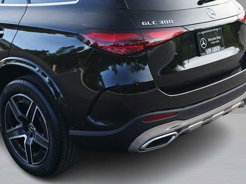 Used 2026 Mercedes-Benz GLC 300 4MATIC image 14