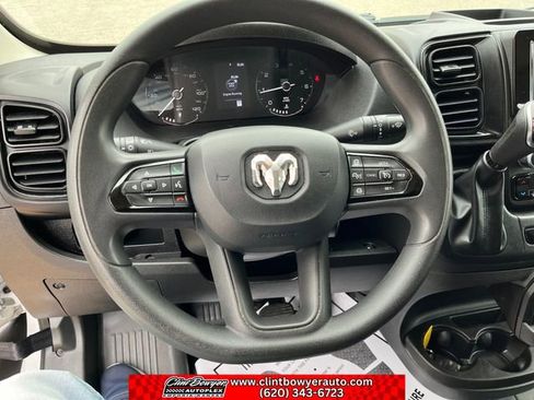 Used 2025 RAM ProMaster 2500 w/ Convenience Group FWD image 12