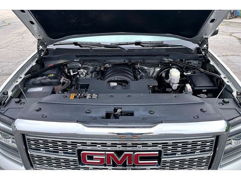 Used 2017 GMC Sierra 1500 Denali w/ Denali Ultimate Package AWD/4WD image 49