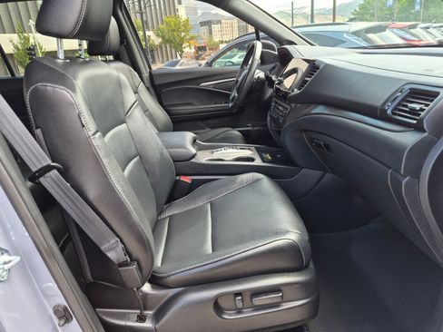 Used 2025 Honda Passport EX-L image 33