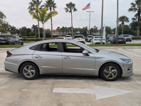 Used 2020 Hyundai Sonata SE w/ Cargo Package image 4