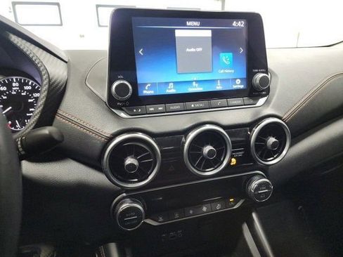 Used 2022 Nissan Sentra SR w/ Electronics Package image 30