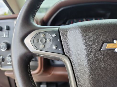 Used 2015 Chevrolet Silverado 1500 High Country w/ High Country Premium Package AWD/4WD image 28