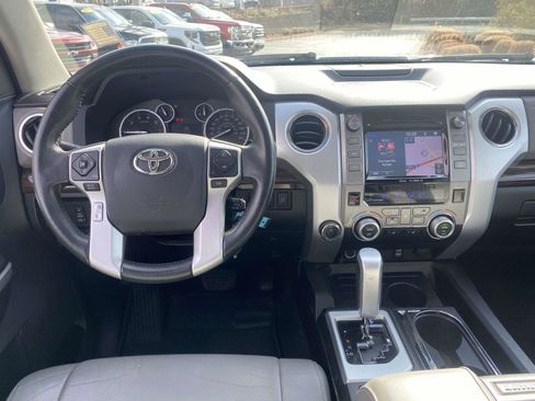 Used 2015 Toyota Tundra Limited w/ Limited Premium Package image 12
