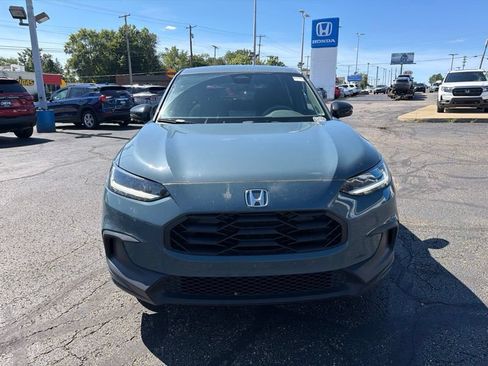 Used 2024 Honda HR-V Sport image 2