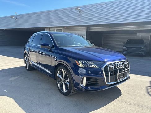 Used 2022 Audi Q7 3.0T Prestige AWD/4WD image 3