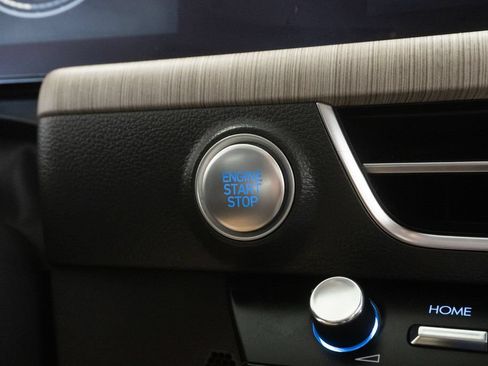 Used 2025 Hyundai Sonata SEL FWD image 17