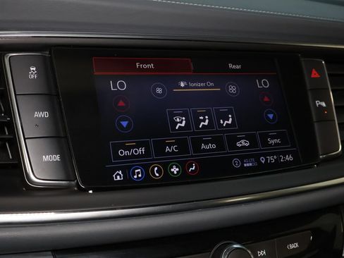 Used 2020 Buick Enclave Essence w/ Trailering Package, 5000 lbs. AWD/4WD image 31