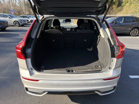 Certified 2025 Volvo XC60 B5 Plus w/ Climate Package image 34
