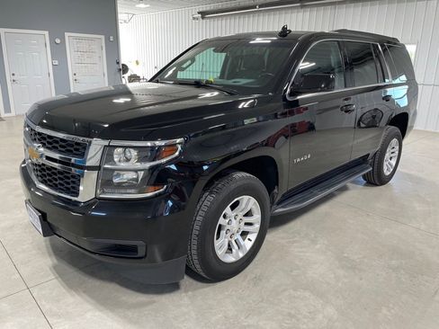 Used 2019 Chevrolet Tahoe LT image 3
