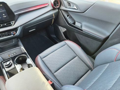 Used 2025 Chevrolet Equinox RS image 12