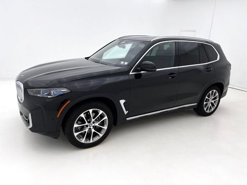 Certified 2026 BMW X5 xDrive40i w/ Climate Comfort Package AWD/4WD image 5