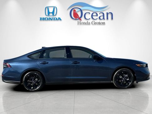Used 2025 Honda Accord SE image 6