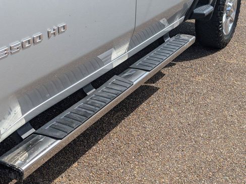 Used 2023 Chevrolet Silverado 3500 LTZ w/ LTZ Convenience Package RWD image 13