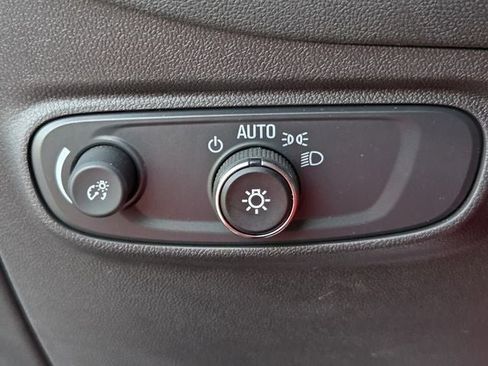 Used 2024 Chevrolet Equinox LS w/ Driver Confidence II Package FWD image 34