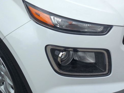 New 2026 Hyundai Venue SE image 10