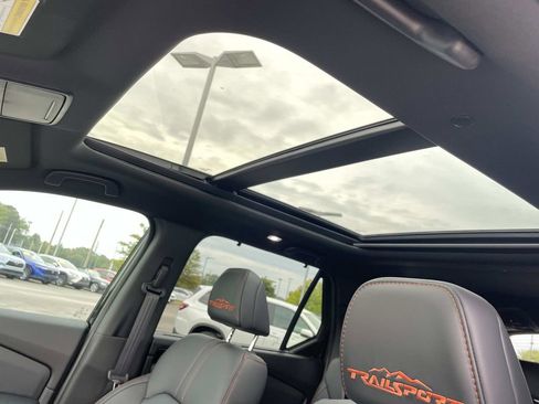 New 2025 Honda Pilot TrailSport image 16