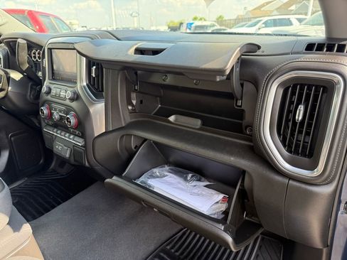 Used 2022 Chevrolet Silverado 1500 LT AWD/4WD image 52