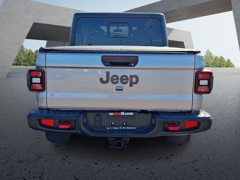 Used 2020 Jeep Gladiator Rubicon image 5