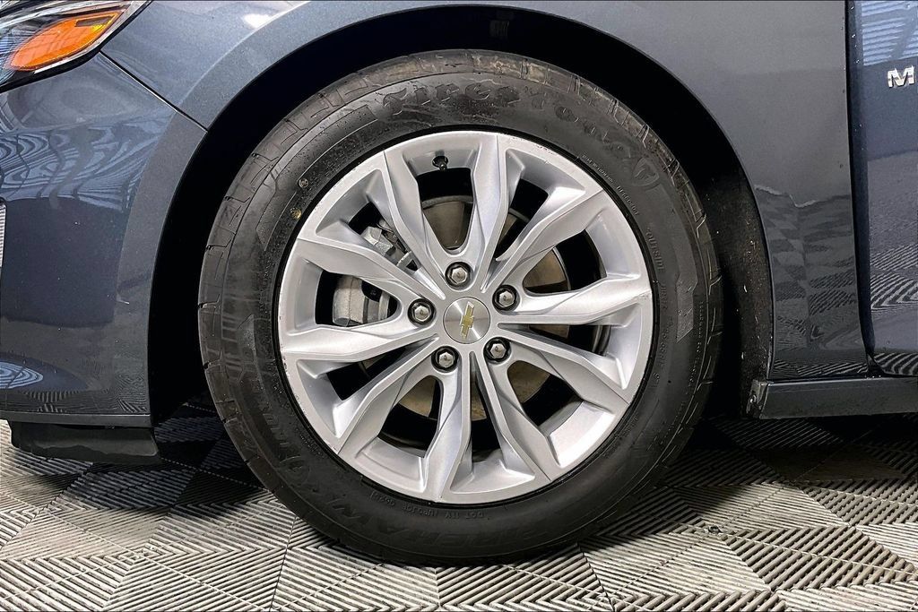 Used 2021 Chevrolet Malibu LT FWD image 8