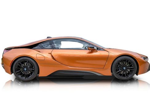 Used 2019 BMW i8 Coupe image 2