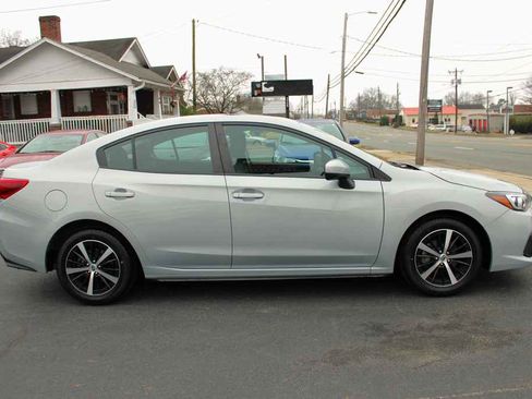 Used 2021 Subaru Impreza Premium image 5