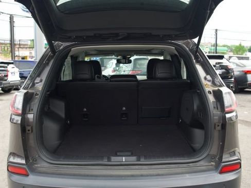 Used 2022 Jeep Cherokee Limited AWD/4WD image 34