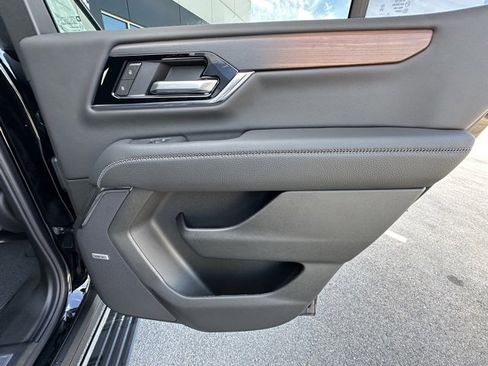 New 2026 GMC Yukon Denali image 28
